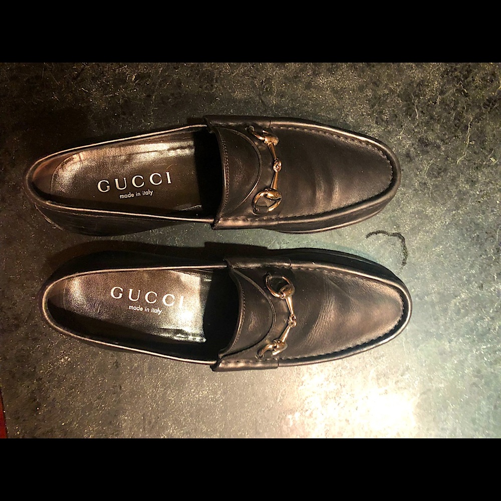 Gucci men’s loafers in great condition!